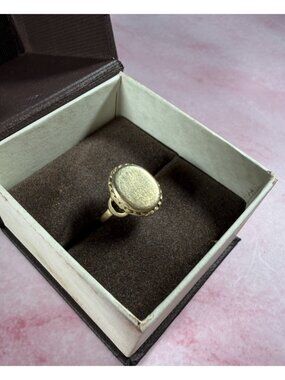 Vintage 10K Gold Oval Signet Ring Size 5 Engravable Circa 1970s 3.54g Women's
